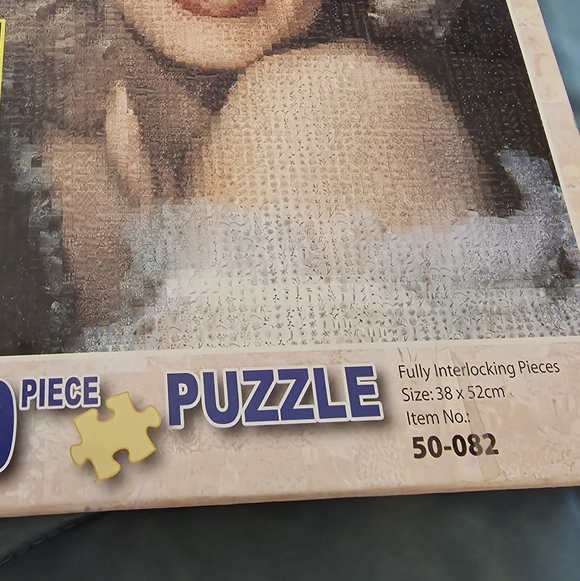 500 Piece Marilyn Monroe Puzzle - Picture 10 of 10